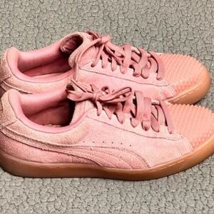 Puma Basket Jelly Prism pink, suede, spiked toe lace up low sneakers